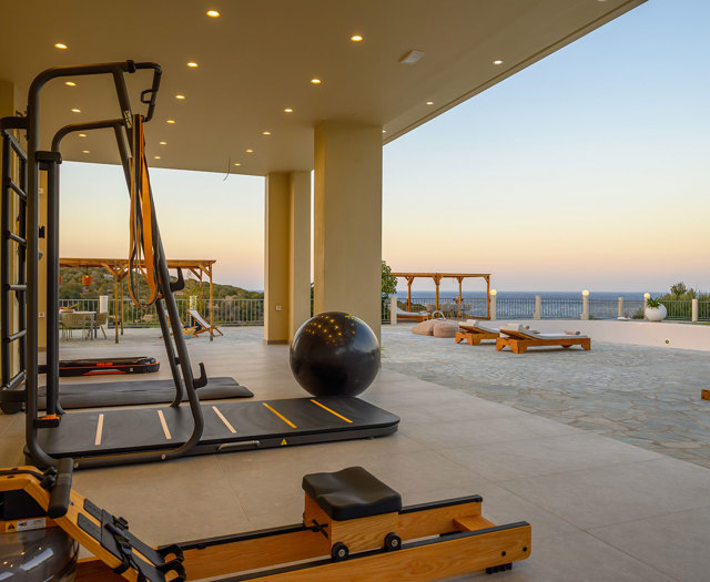 Kalos Luxury Homes Open air fully equipped fitness 